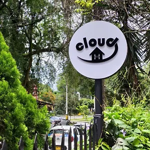 https://cloud9-hostel.colombiamedellinhotels.com